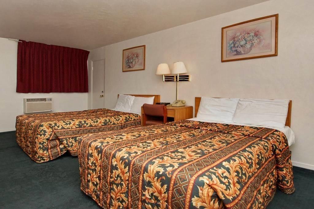 Stone Inn Extended Stay U Of A Τούσον Εξωτερικό φωτογραφία