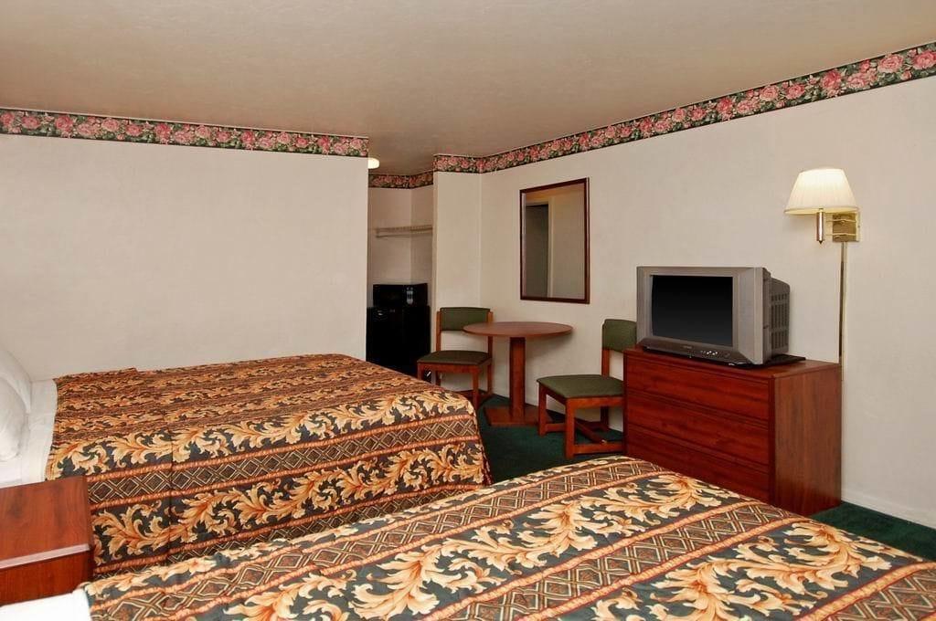 Stone Inn Extended Stay U Of A Τούσον Εξωτερικό φωτογραφία