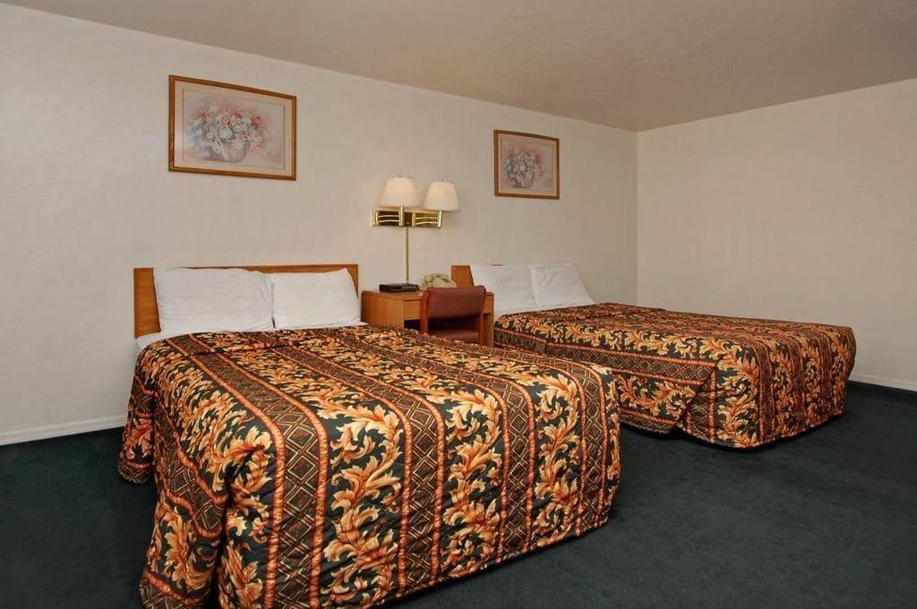Stone Inn Extended Stay U Of A Τούσον Εξωτερικό φωτογραφία