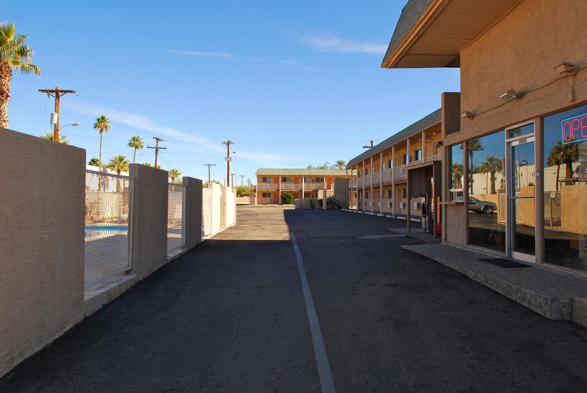 Stone Inn Extended Stay U Of A Τούσον Εξωτερικό φωτογραφία