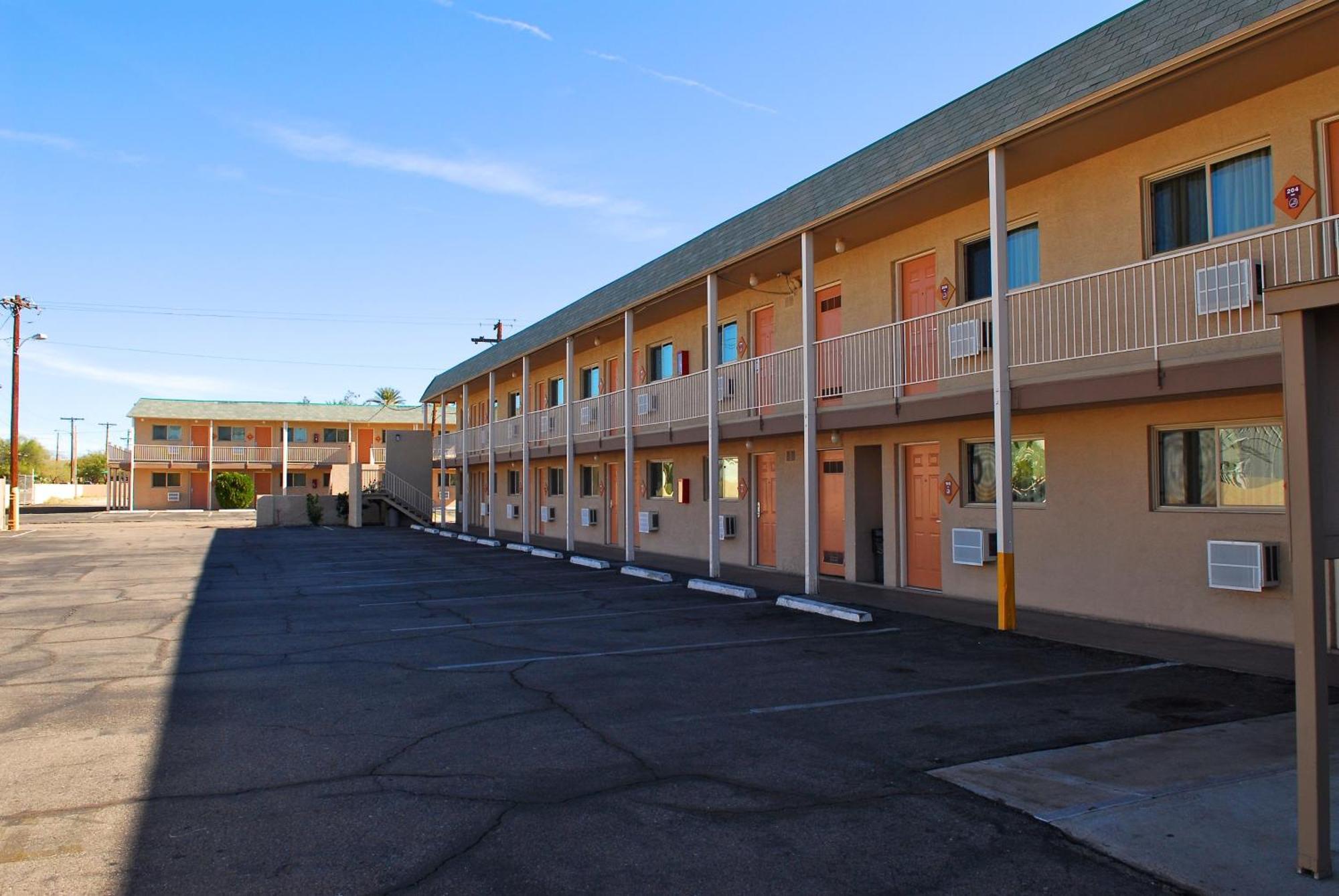 Stone Inn Extended Stay U Of A Τούσον Εξωτερικό φωτογραφία